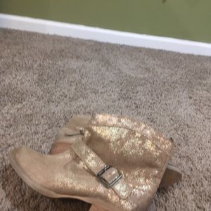 Leather cowboy ankle boots with gold details